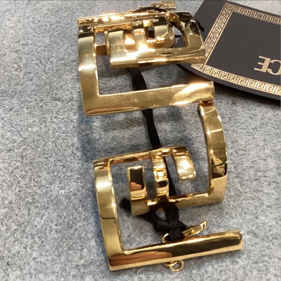 Versace x Fendi: FF Bangle Jumbo Logo Wide Gold Bracelet - Picture 13 of 16